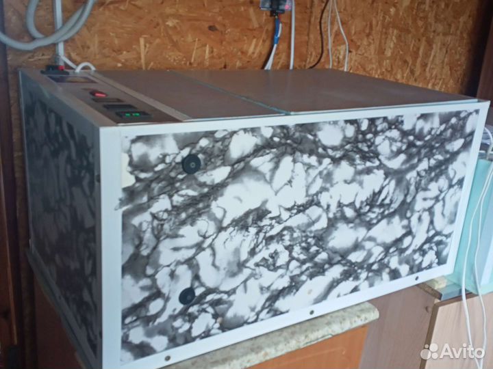 Инкубатор 270 куриных яиц