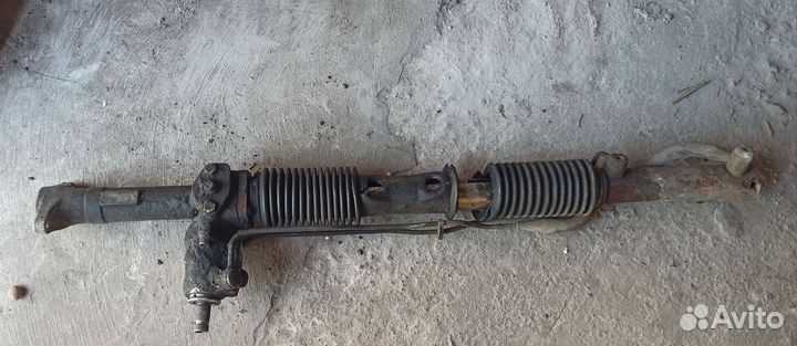 Рулевая рейка Audi 100
