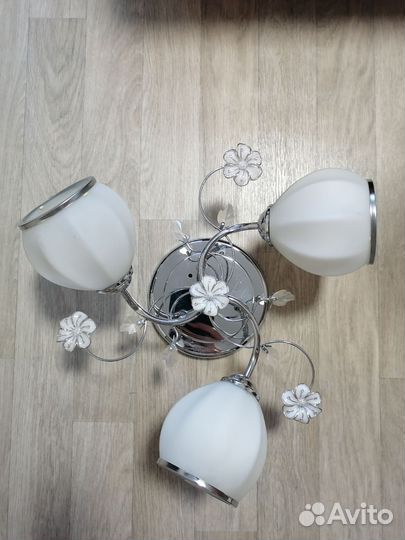 Люстра разные