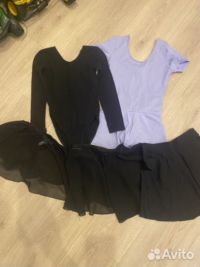 Гимнастические купальники и юбки