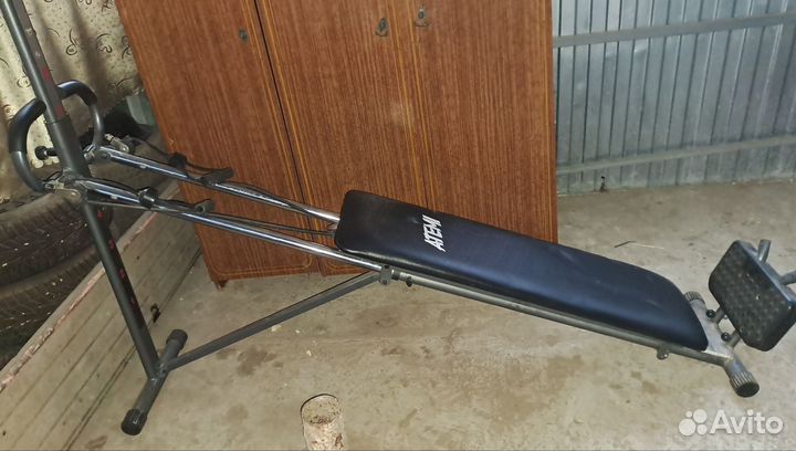 Гребной тренажер