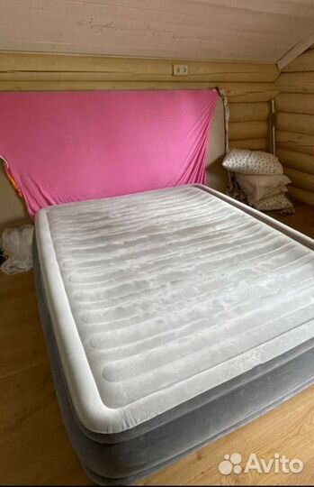 Надувной матрас с насосом