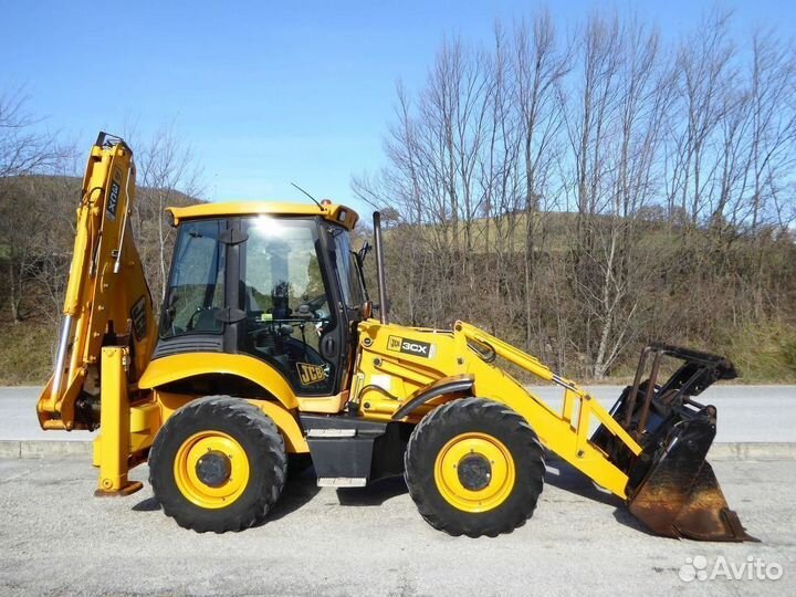 Стекло двери правое JCB 3CX, 4CX