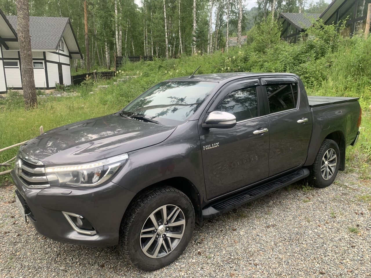 Toyota Hilux: фото владельца