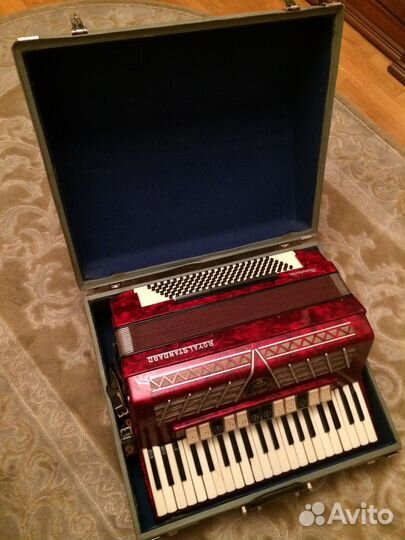 Аккордеон Royal Standard Montana