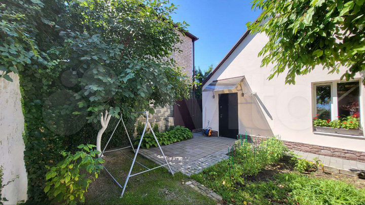 Дом 93 м² на участке 1 сот.