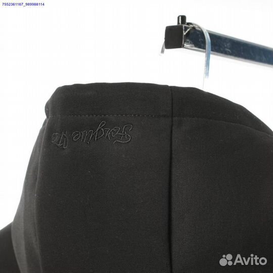 Откройте мир с худи Syna World