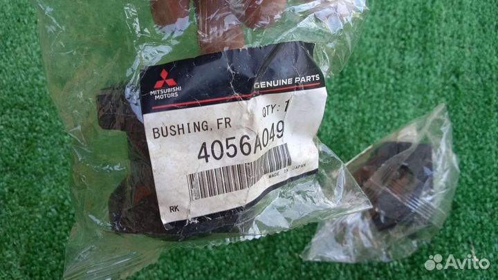 Передние втулки стабилизатора лансер 10