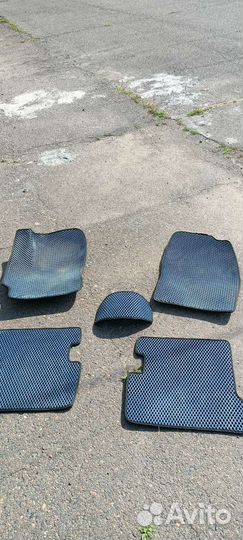 Автомобильные коврики eva