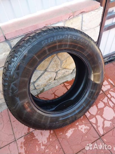 Bridgestone Blizzak Ice 245/65 R17