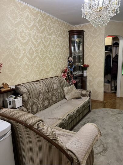 3-к. квартира, 65 м², 1/17 эт.