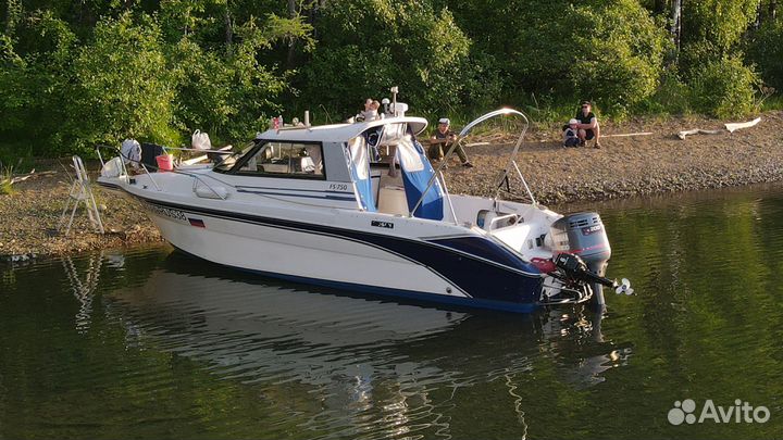Корпус катера Nissan FS750