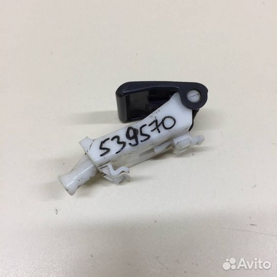 Ручка открывания капота Toyota Corolla E150 2006-2