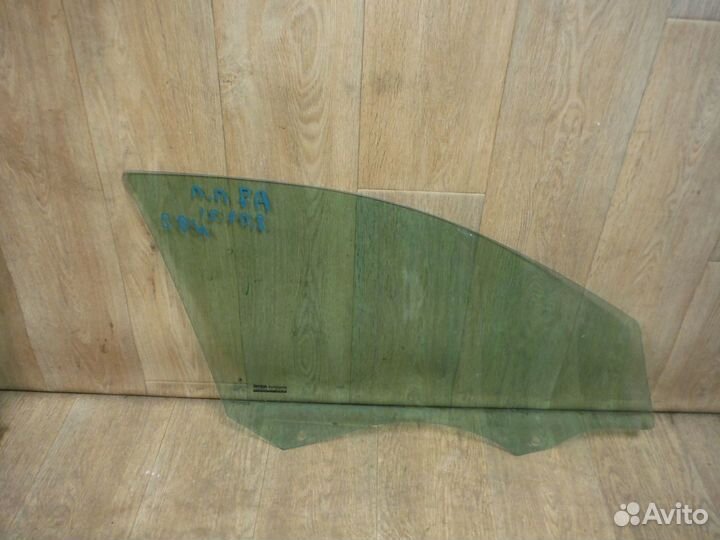 Стекло двери передней левой №92 Skoda Octavia A7