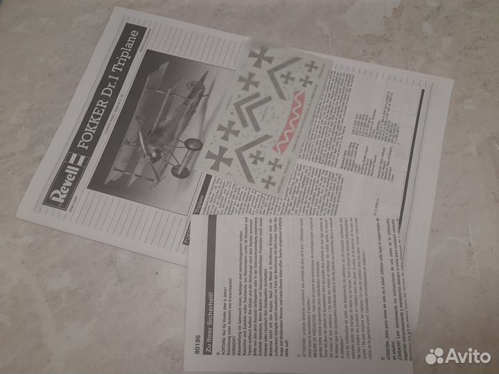 Модель самолета Fokker Dr. I Triplane 1/48