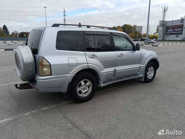 Mitsubishi Pajero 3.2 AT, 2005, 350 000 км