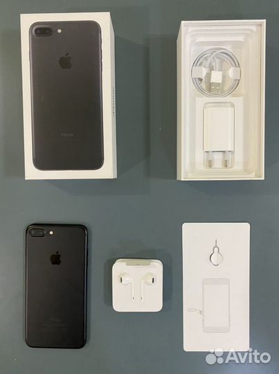 Телефон iPhone 7 plus 32gb черный