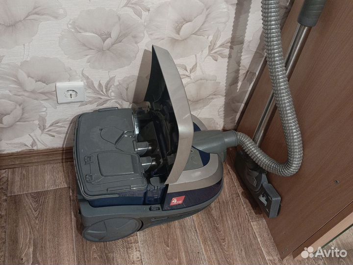 Моющий пылесос Zelmer