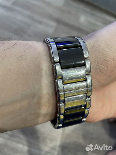 Часы наручные Jacques Lemans