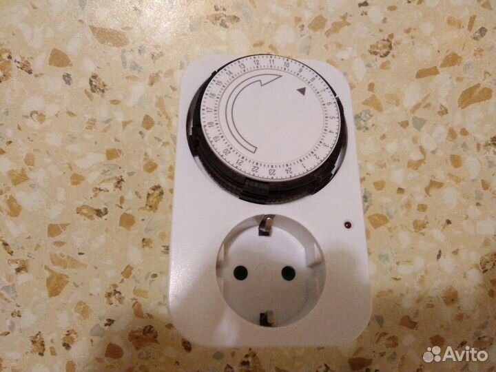 Розетка таймер механический
