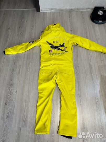 Комбинезон сноубордический / Горнолыжный костюм