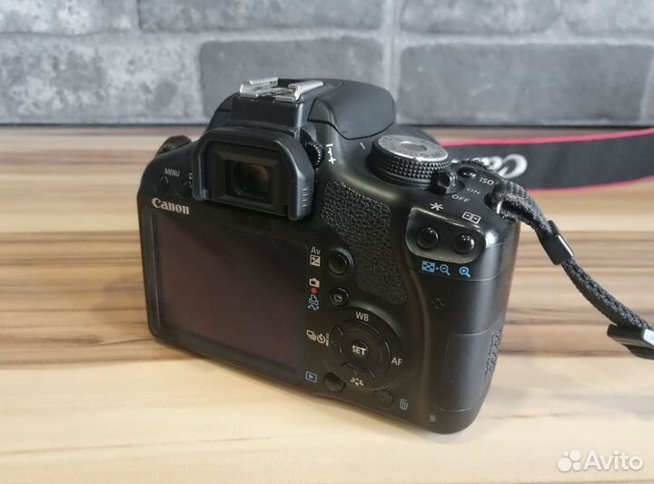 Зеркальный Canon EOS 500D