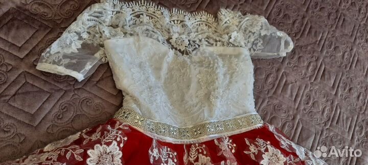 Вечернее платье