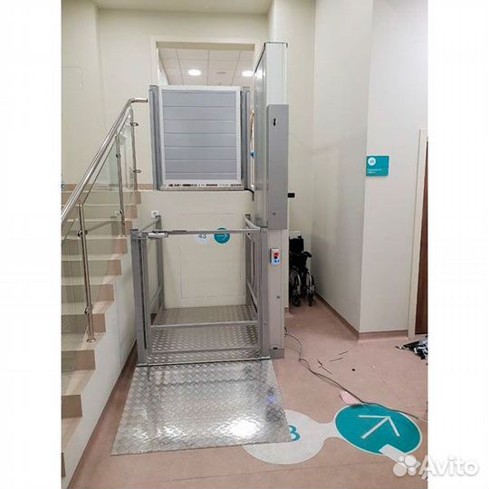 Подъемник для инвалидов Inva 440. (внутренний)