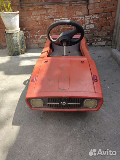 Машина детская педальная радуга СССР