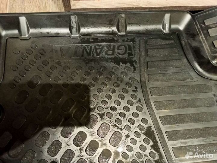 Автомобильные коврики резиновые