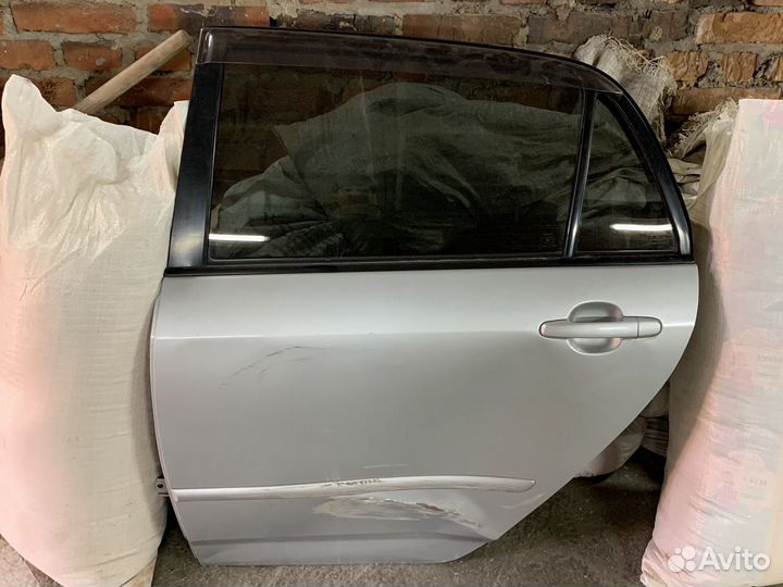 Дверь задняя Toyota Allex Runx