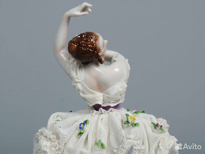 Фарфоровая статуэтка. Volkstedt. Германия