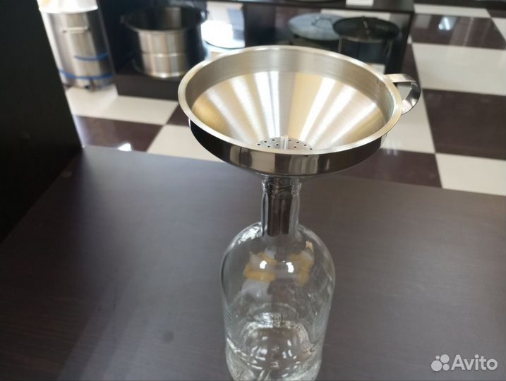 Воронка металлическая с сеткой