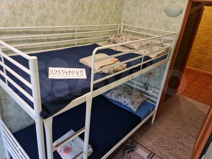 Комната 18 м² в 5-к., 1/2 эт.