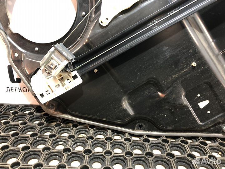 Стеклоподъемник электрический задний Левый L