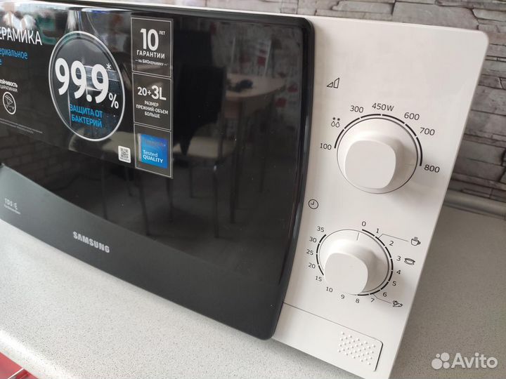 Новая Микроволновая печь Samsung ME81KRW-1/BW