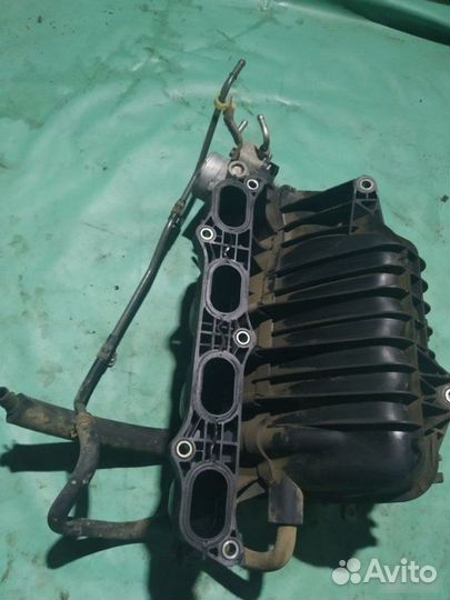 Впускной коллектор Toyota Rav4