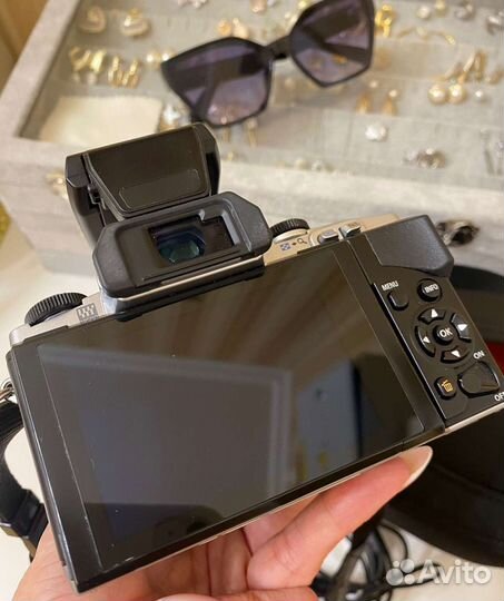 Зеркальный фотоаппарат olympus