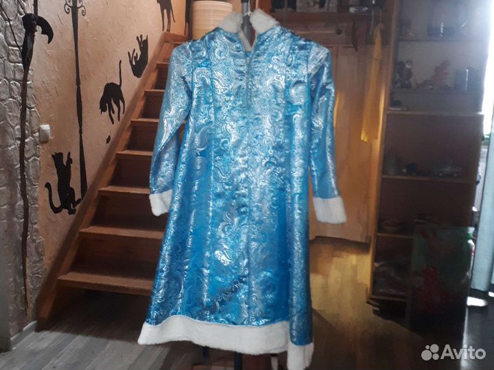 Костюм снегурочки детский. Есть шапочка