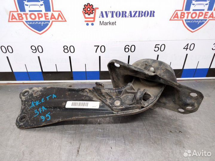 Рычаг подвески задний левый Volkswagen Jetta 5 BSE