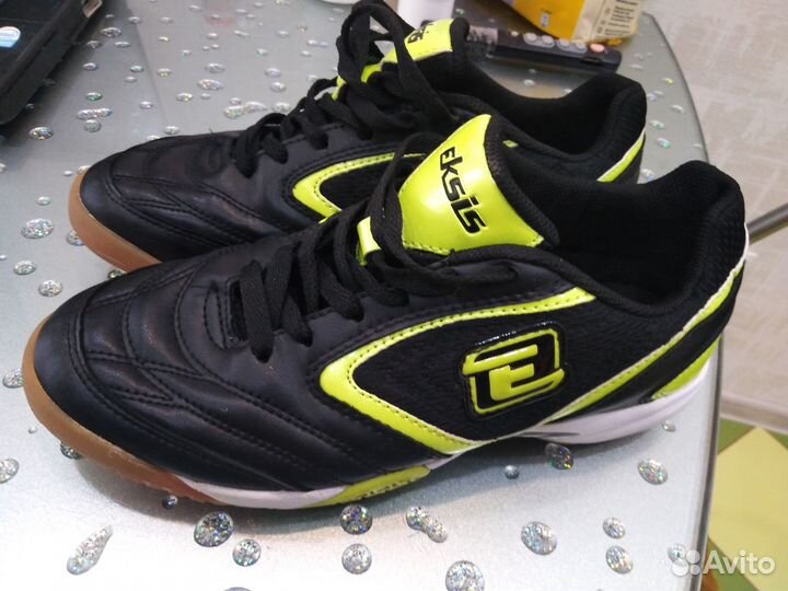 Футзалки Eksis