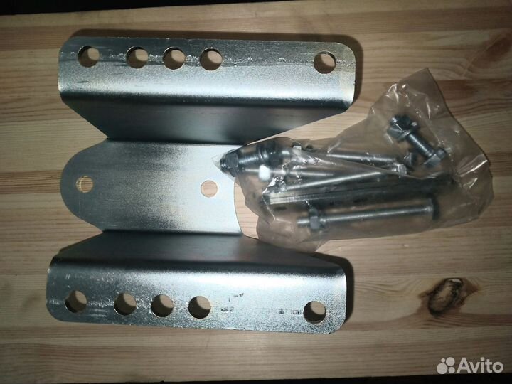 Кронштейн запасного колеса для прицепа мзса