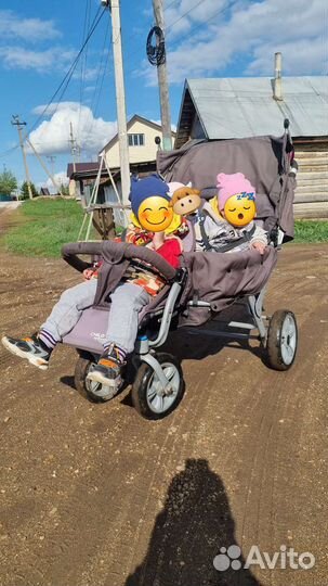Детская коляска для тройни Childwheels Triplet
