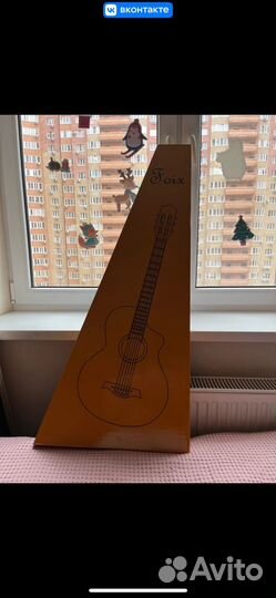 Акустическая гитара
