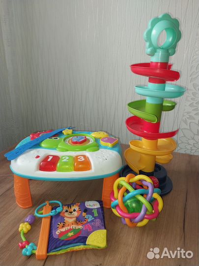 Развивающие игрушки для малышей