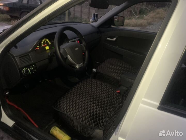 LADA Priora 1.6 МТ, 2012, 330 000 км