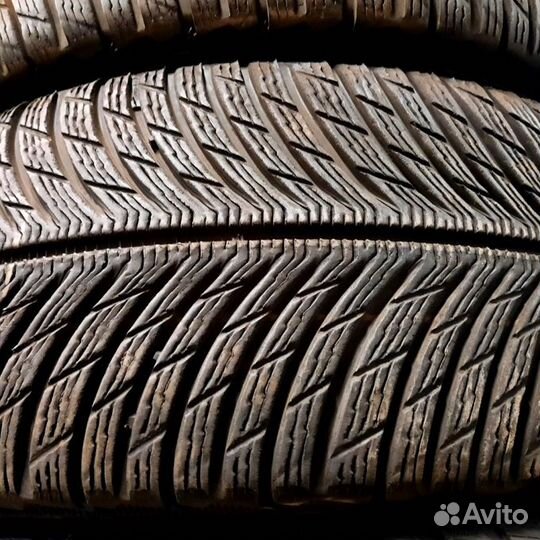 Michelin Alpin 5 255/45 R18