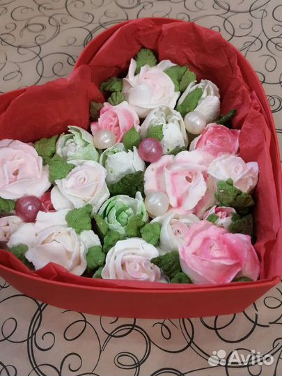 Сладкий подарок из зефира