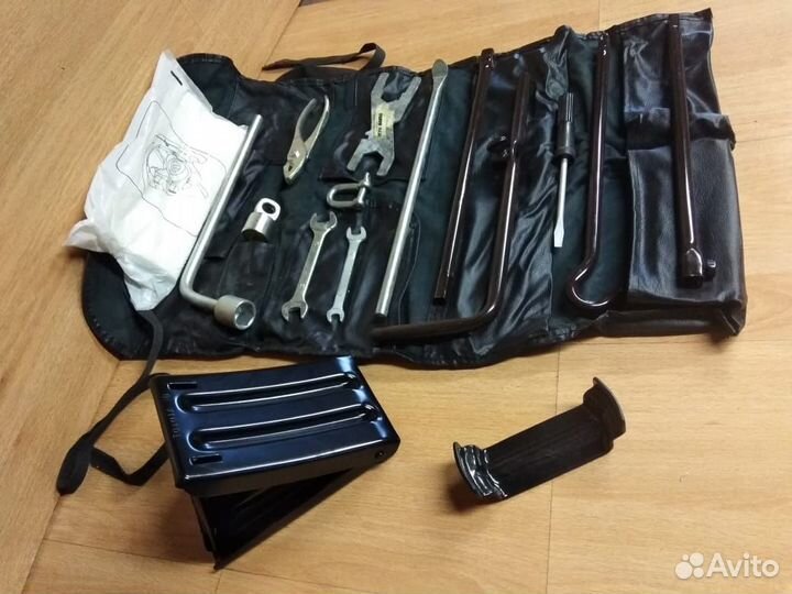 Инструменты. Toyota Land Cruiser 80. Япония. #1703