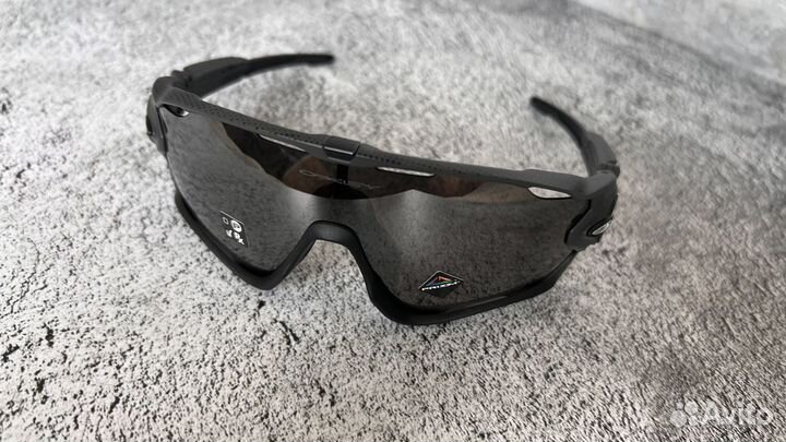 Солнцезащитные очки Oakley Jawbreaker Carbon